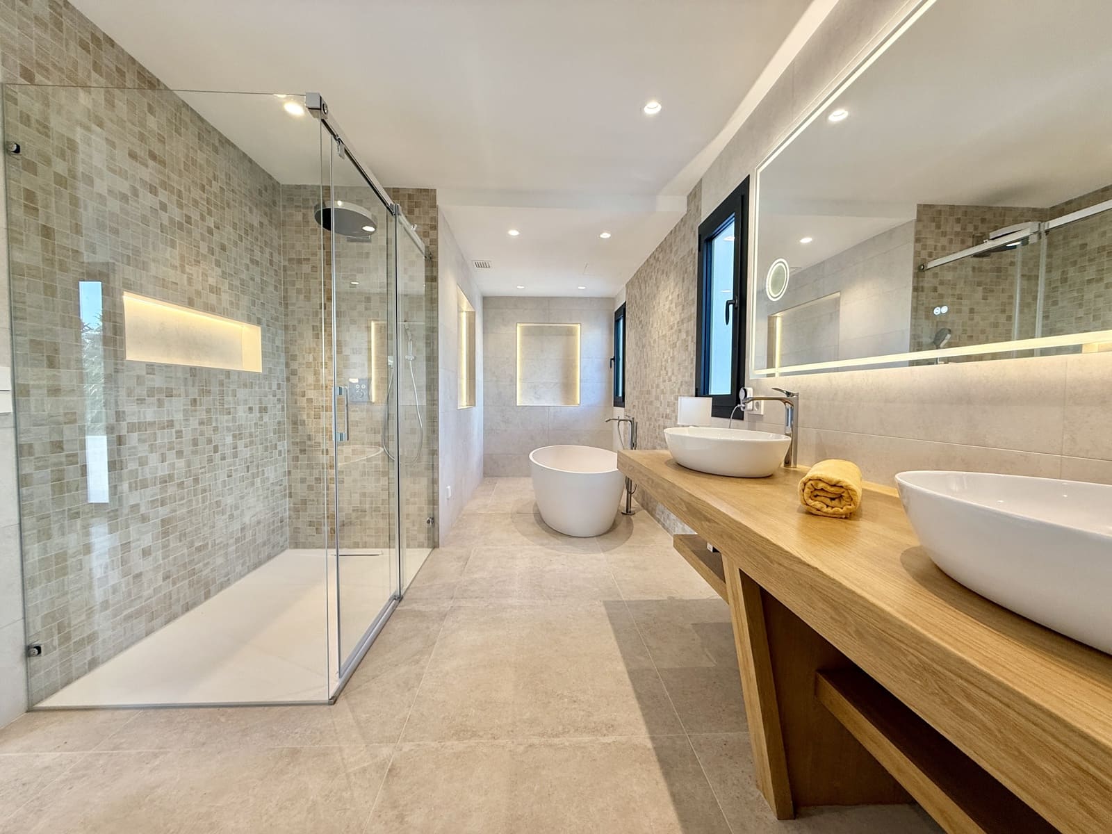 6 soverom Villa til salgs i Santa Ponsa med svømmebasseng garasje - € 4 495 000 (Ref: 9469902)