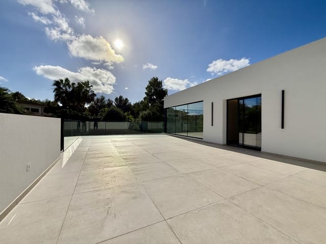 6 soverom Villa til salgs i Santa Ponsa, Calvià med svømmebasseng garasje - € 4 495 000 (Ref: 9469902)