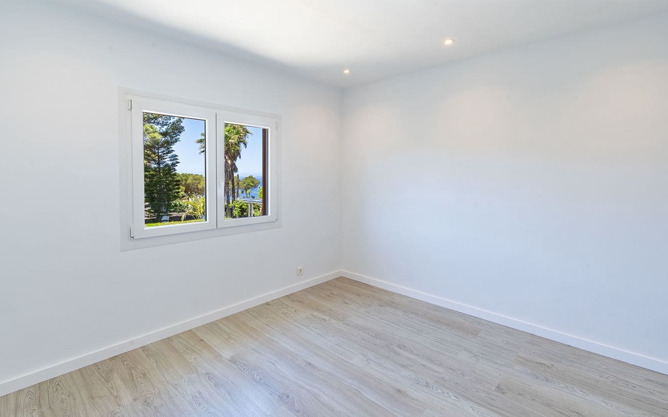 3 bedroom Villa for sale in Badia Blava with pool garage - € 1,190,000 (Ref: 9471575)