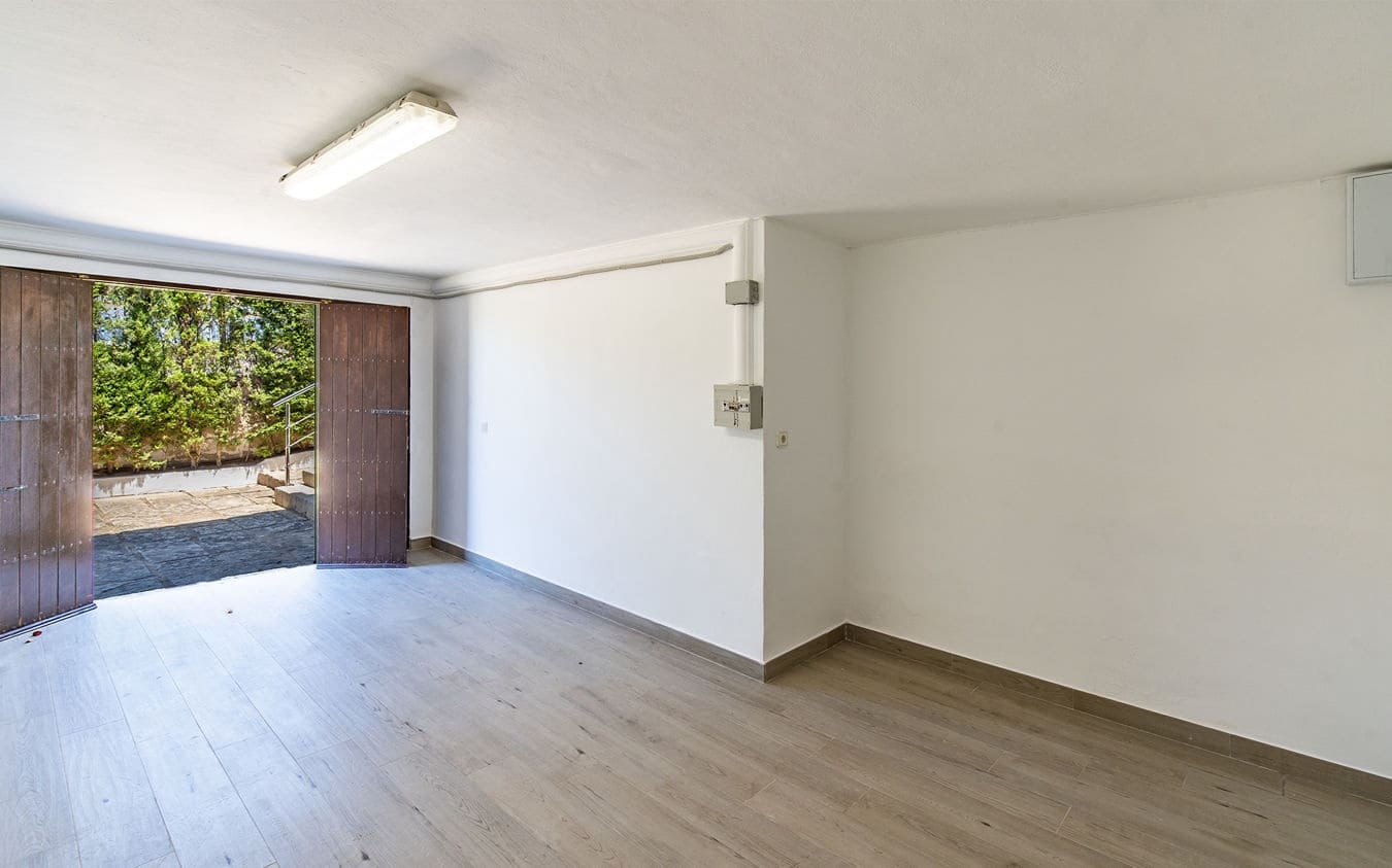 3 bedroom Villa for sale in Badia Blava with pool garage - € 1,190,000 (Ref: 9471575)