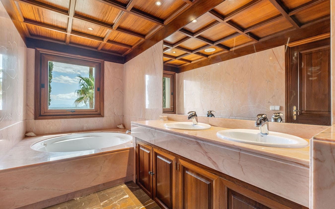 5 soverom Villa til salgs i Pollensa / Pollenca med svømmebasseng garasje - € 3 500 000 (Ref: 9473413)