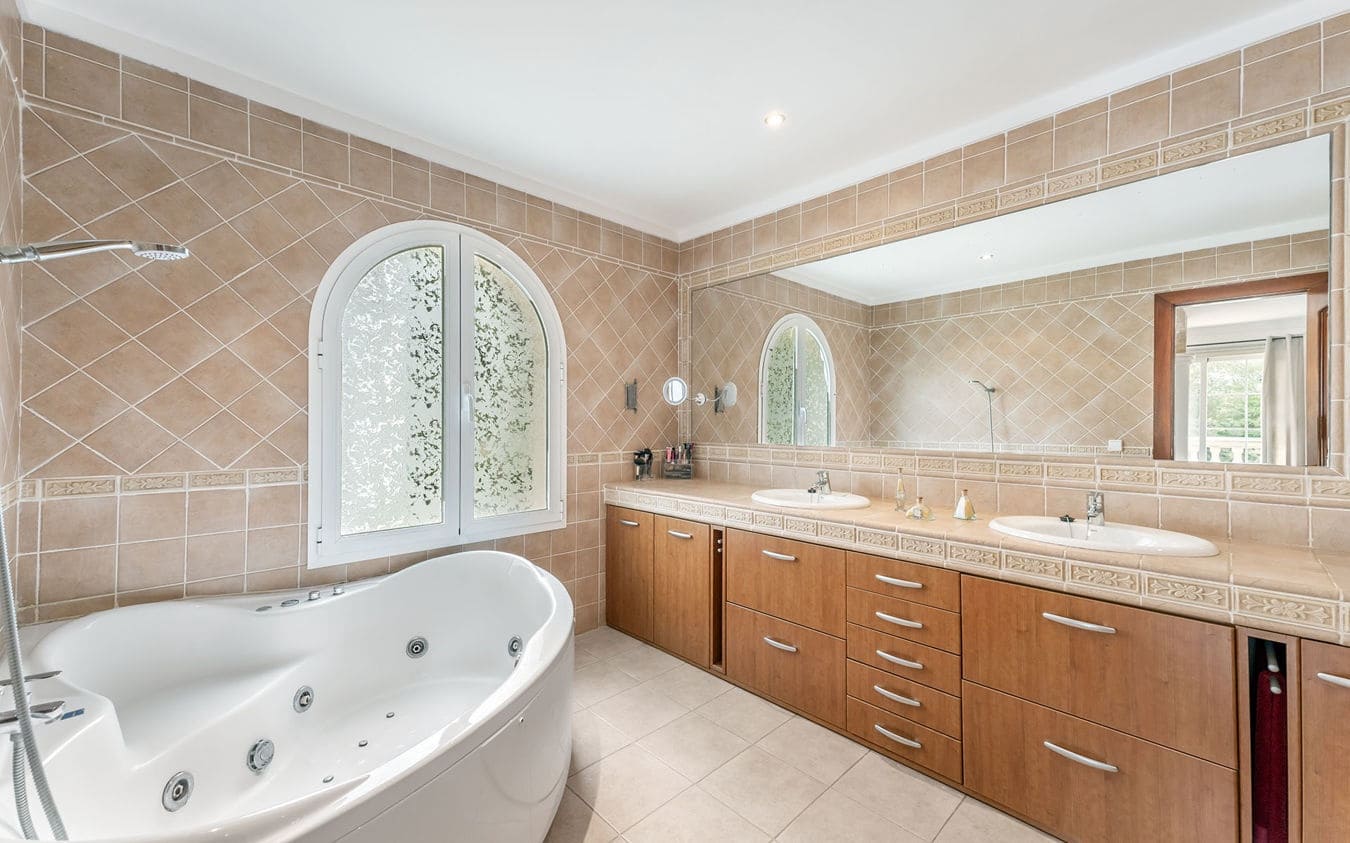 5 chambre Villa/Maison à vendre à Santa Ponsa avec piscine garage - 2 520 000 € (Ref: 9473414)