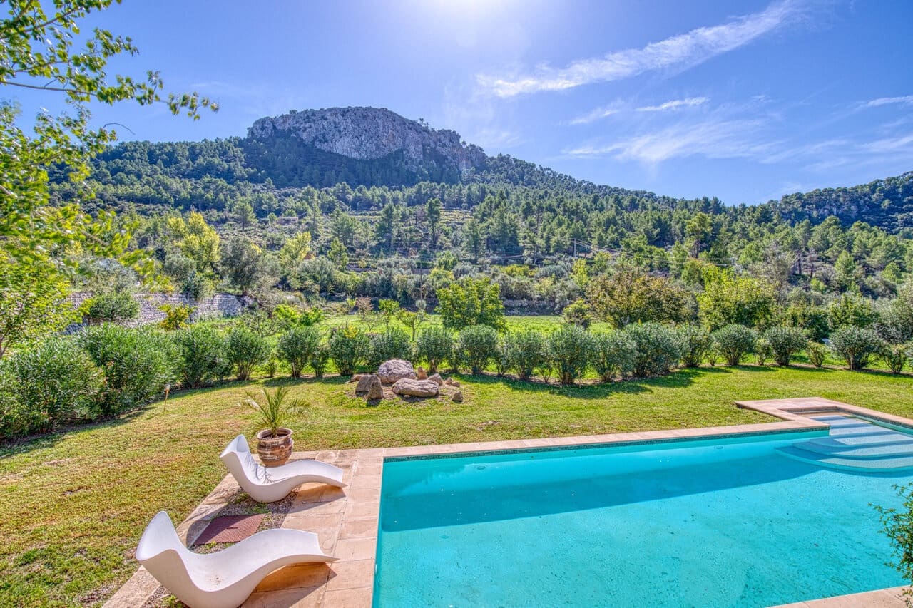 5 bedroom Finca/Country House for sale in Esporles with pool garage - € 1,900,000 (Ref: 9474380)