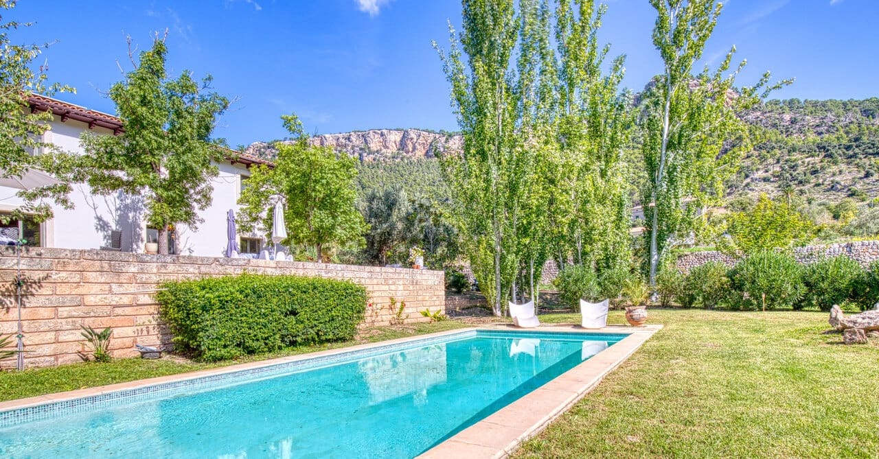 5 bedroom Finca/Country House for sale in Esporles with pool garage - € 1,900,000 (Ref: 9474380)