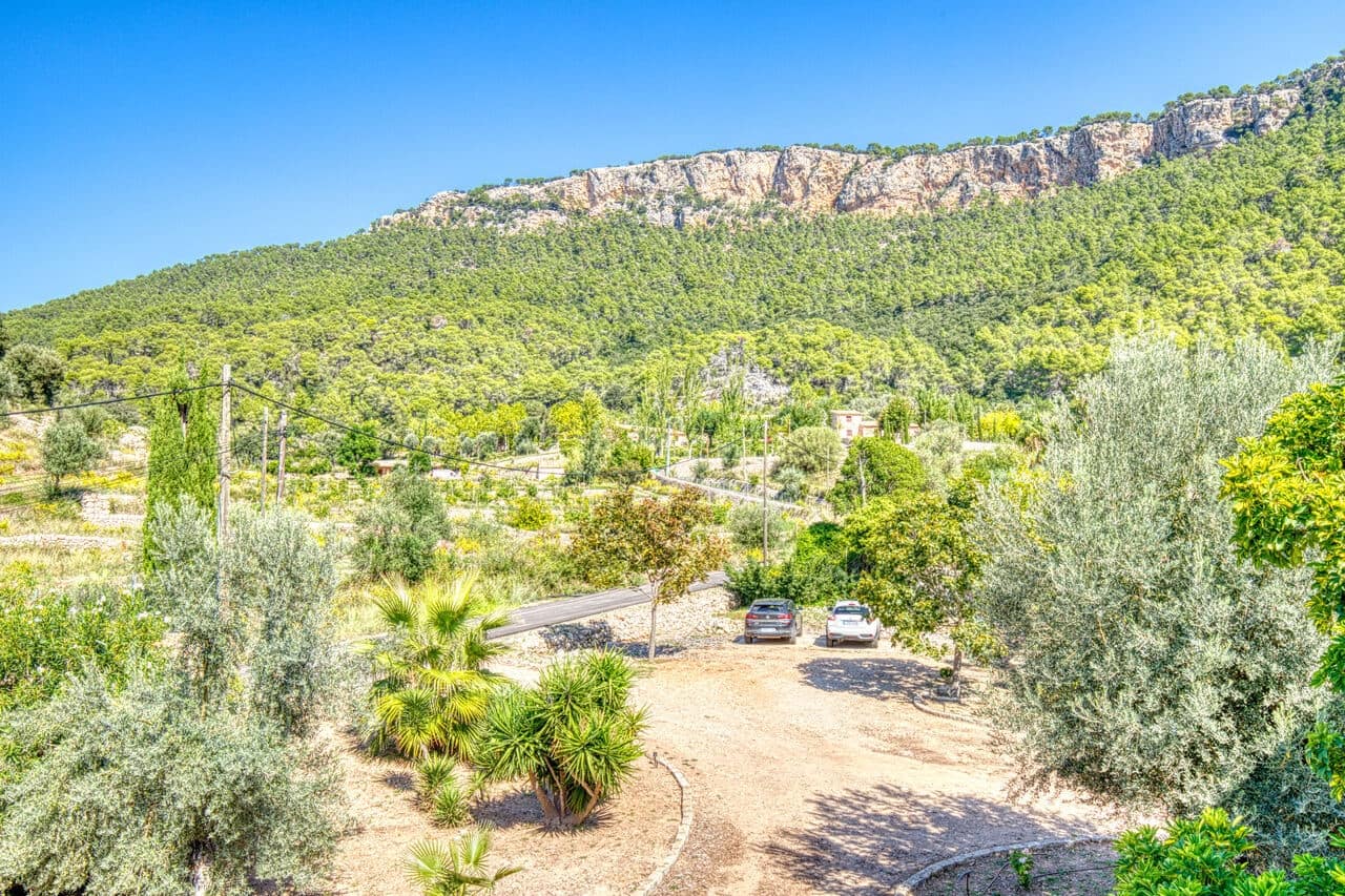 5 bedroom Finca/Country House for sale in Esporles with pool garage - € 1,900,000 (Ref: 9474380)