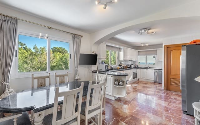 Chalet de 4 habitaciones en Costa d'en Blanes, Calvià en venta con piscina garaje - 2.470.000 € (Ref: 9474381)