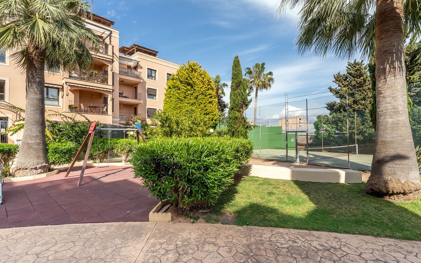 2 makuuhuone Huoneisto myytävänä paikassa Palma de Mallorca mukana uima-altaan 
autotalli - 1 140 000 € (Ref: 9474382)