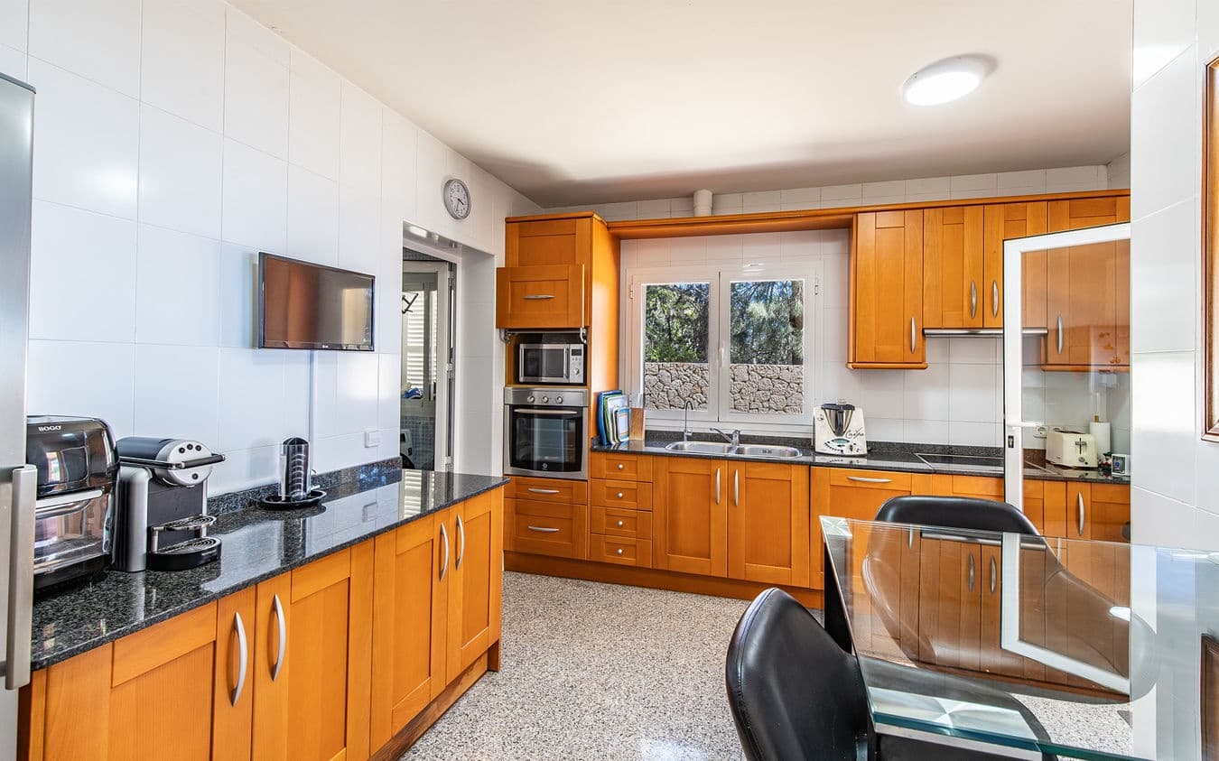 4 sypialnia Dom blizniak na sprzedaż w Puig de Ros z basenem garażem - 3 195 000 € (Ref: 9474466)