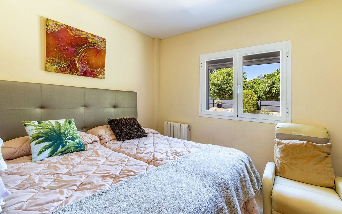 4 sypialnia Dom blizniak na sprzedaż w Puig de Ros z basenem garażem - 3 195 000 € (Ref: 9474466)