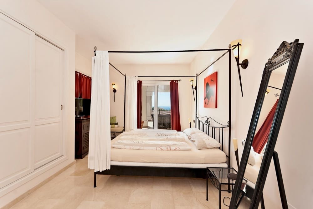 3 sovrum Villa till salu i Costa de la Calma med pool - 2 650 000 € (Ref: 9478899)