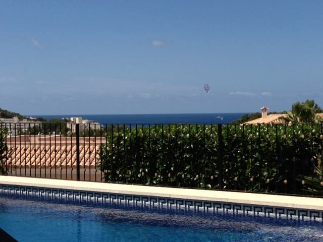 3 sovrum Villa till salu i Costa de la Calma med pool - 2 650 000 € (Ref: 9478899)