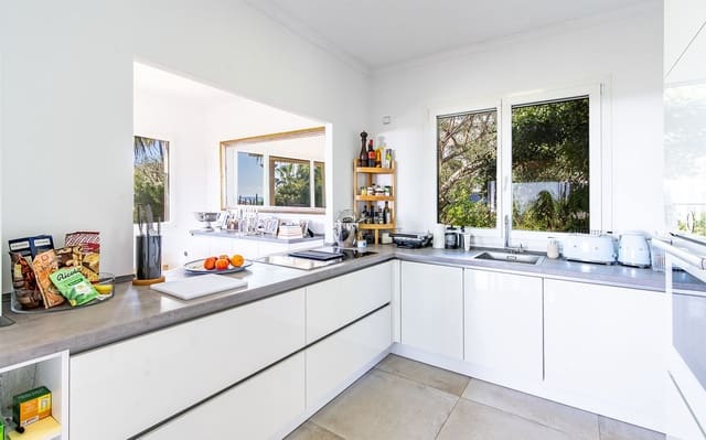 4 Zimmer Villa zu verkaufen in Santa Ponsa, Calvià mit Pool Garage - 3.700.000 € (Ref: 9478900)