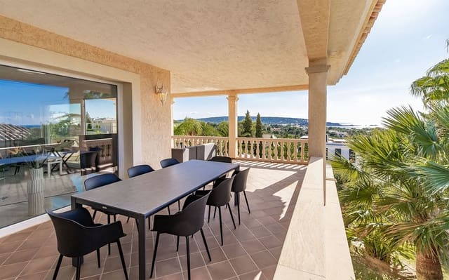 4 Zimmer Villa zu verkaufen in Santa Ponsa, Calvià mit Pool Garage - 3.700.000 € (Ref: 9478900)