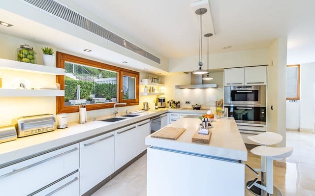 5 sovrum Villa till salu i Cort, Palma de Mallorca med pool garage - 5 450 000 € (Ref: 9478902)