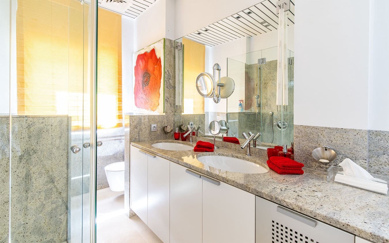 6 slaapkamer Villa te koop in Son Vida met zwembad garage - € 10.900.000 (Ref: 9486480)