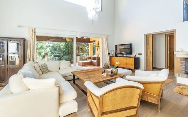 3 soveværelse Villa til salg i Santa Ponsa, Calvià med swimmingpool garage - € 1.850.000 (Ref: 9486481)