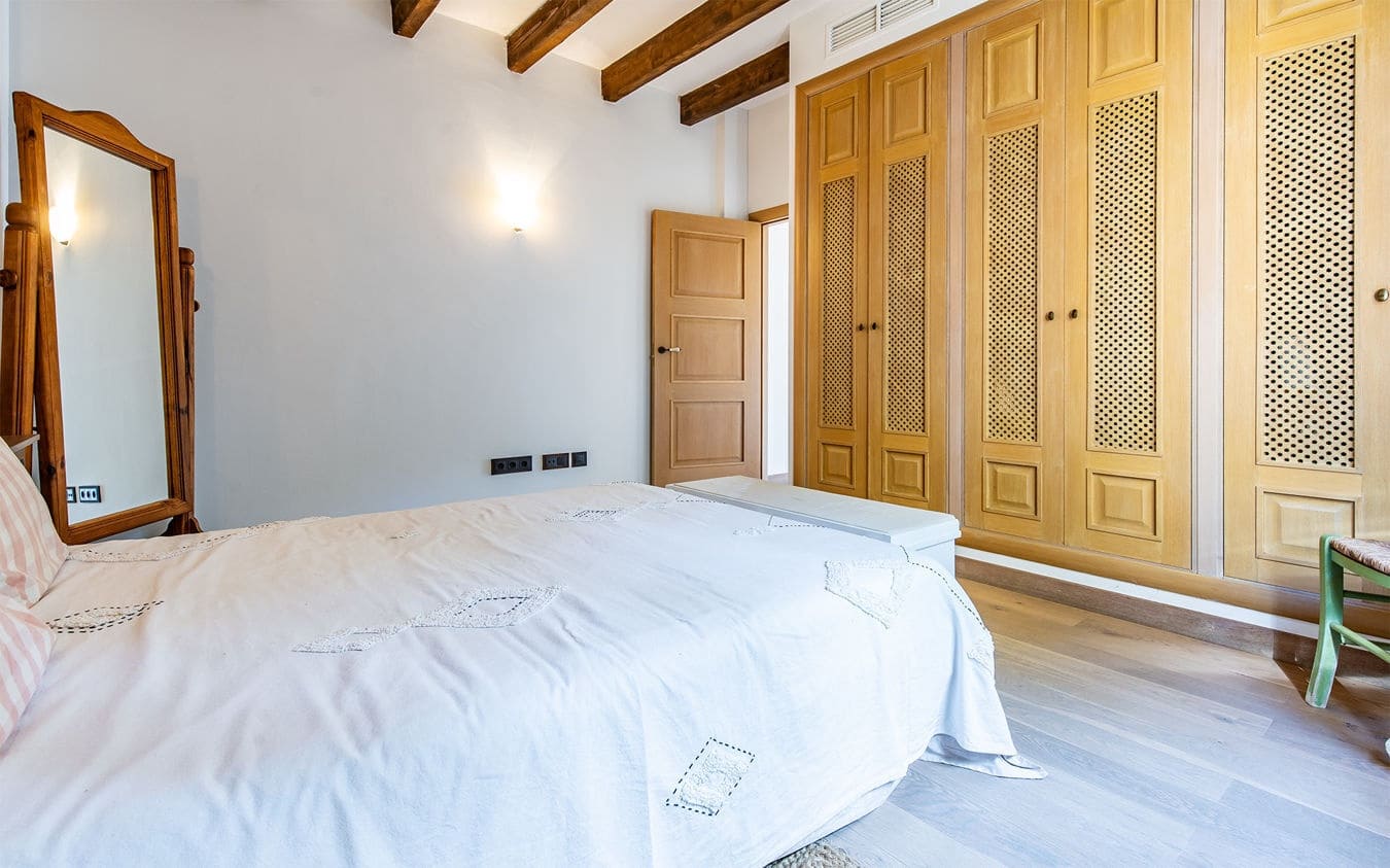 3 bedroom Villa for sale in Santa Ponsa with pool garage - € 1,850,000 (Ref: 9486481)