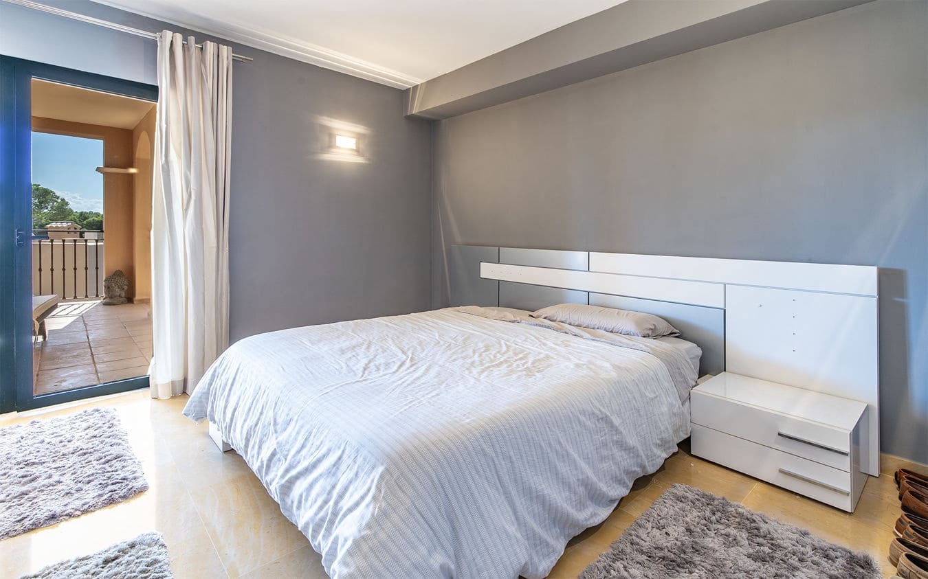 3 bedroom Penthouse for sale in Santa Ponsa with pool garage - € 1,390,000 (Ref: 9486578)