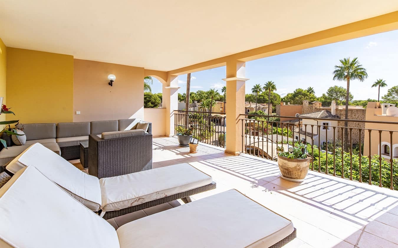 3 bedroom Penthouse for sale in Santa Ponsa with pool garage - € 1,390,000 (Ref: 9486578)