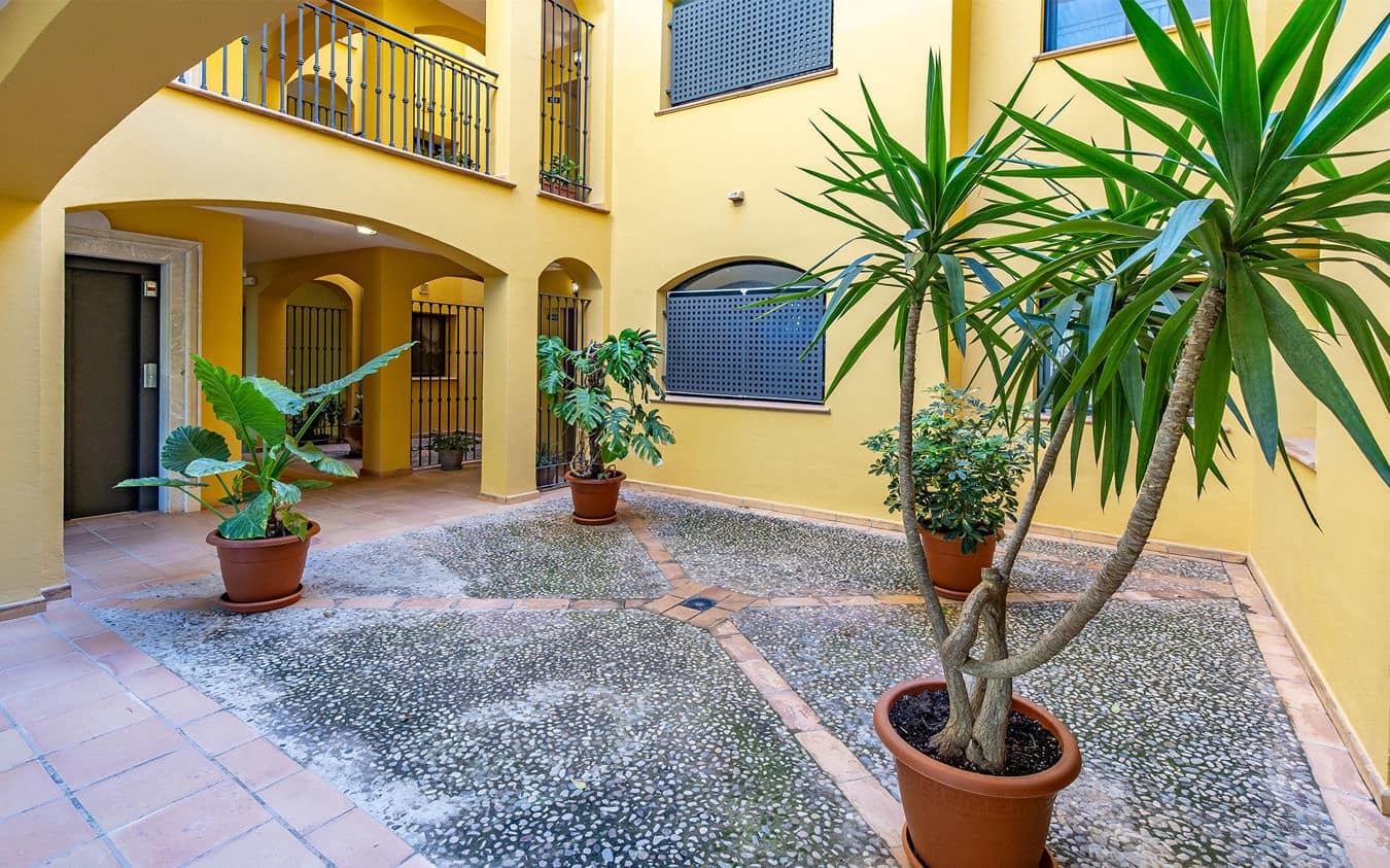 3 bedroom Penthouse for sale in Santa Ponsa with pool garage - € 1,390,000 (Ref: 9486578)