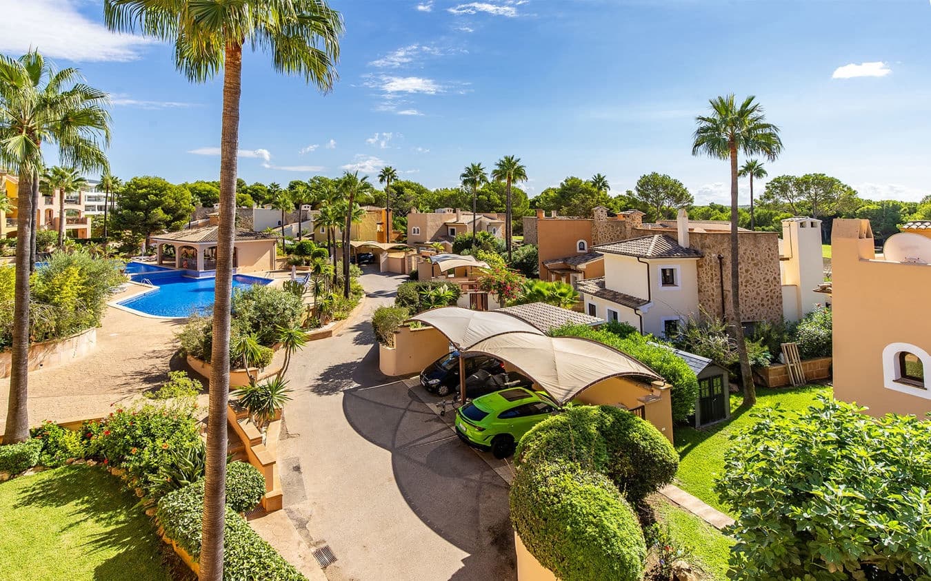 3 bedroom Penthouse for sale in Santa Ponsa with pool garage - € 1,390,000 (Ref: 9486578)