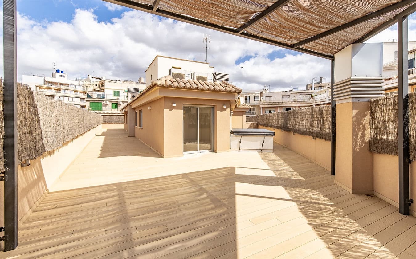 3 slaapkamer Penthouse te koop in Palma de Mallorca met garage - € 2.400.000 (Ref: 9487977)
