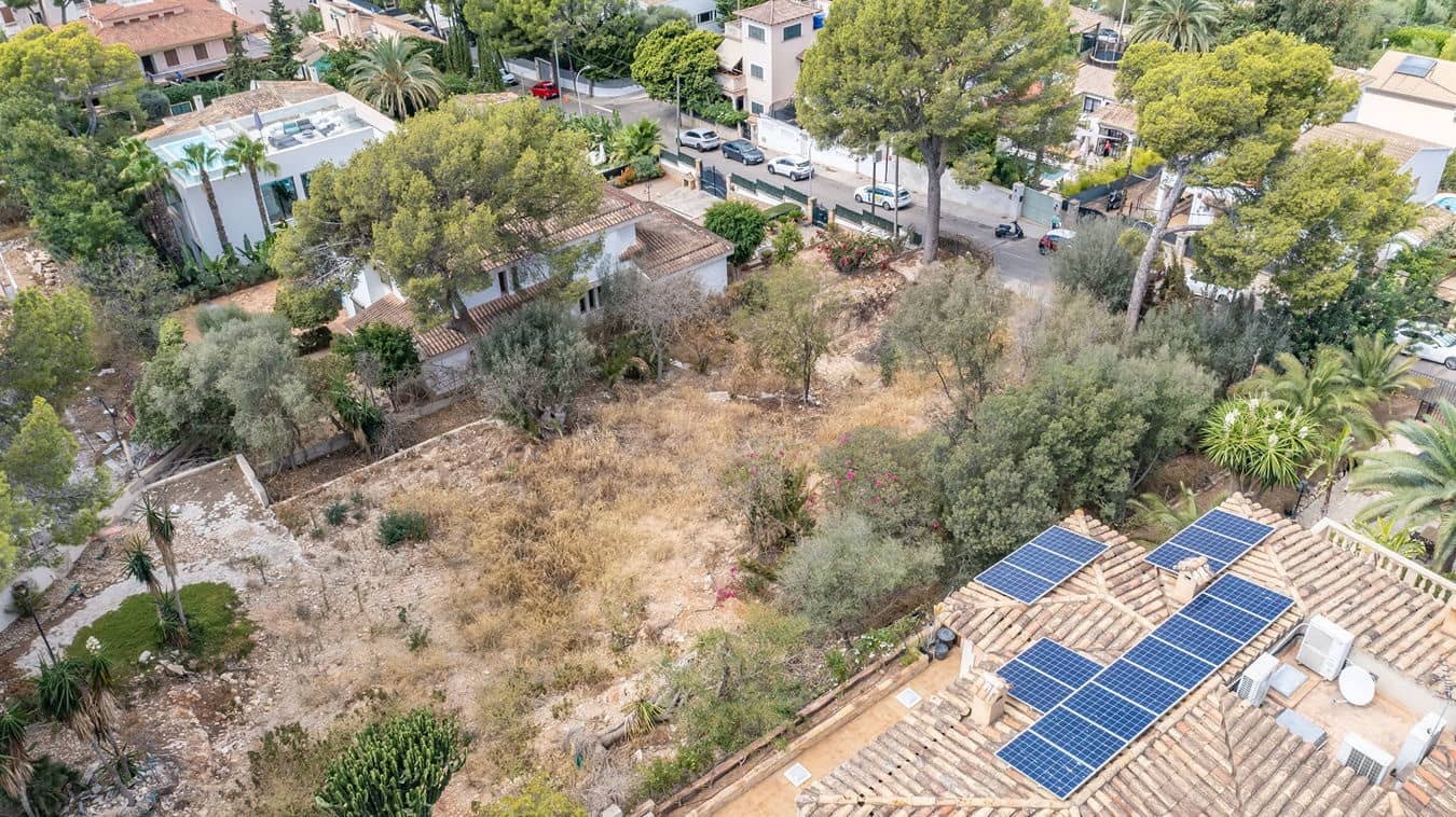 Grunde uden byggetilladelser til salg i Bendinat - € 3.100.000 (Ref: 9487978)