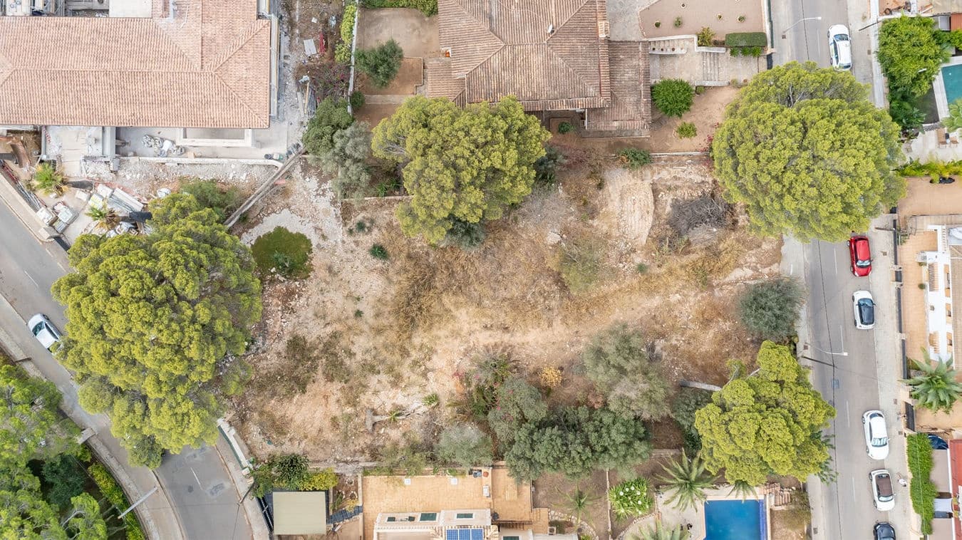 Grunde uden byggetilladelser til salg i Bendinat - € 3.100.000 (Ref: 9487978)