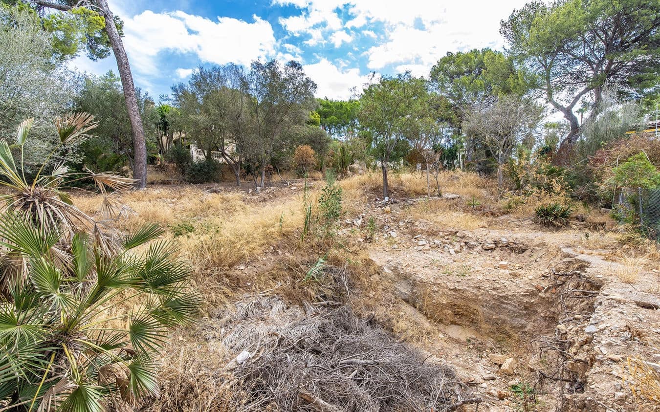 Grunde uden byggetilladelser til salg i Bendinat - € 3.100.000 (Ref: 9487978)