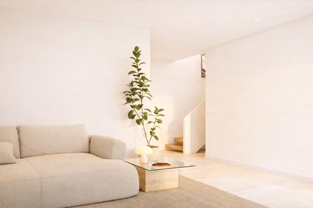 4 bedroom Villa for sale in Cala Millor, Son Servera with pool garage - € 1,650,000 (Ref: 9488421)