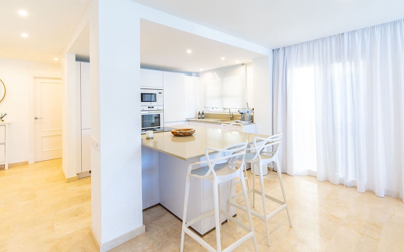 2 makuuhuone Huoneisto myytävänä paikassa Puerto de Andratx mukana uima-altaan 
autotalli - 990 000 € (Ref: 9488520)