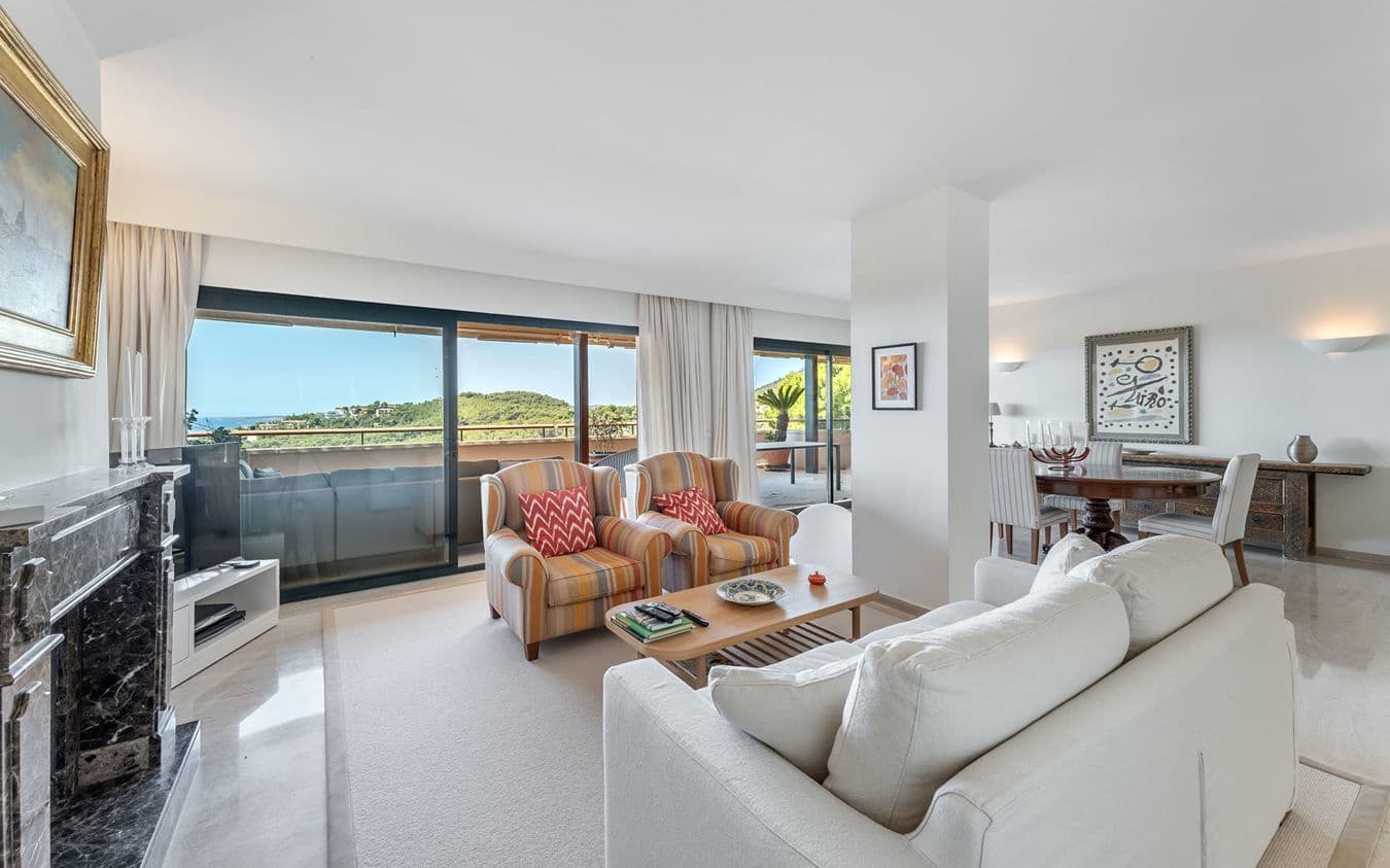 3 bedroom Penthouse for sale in Bendinat with pool garage - € 2,395,000 (Ref: 9495539)