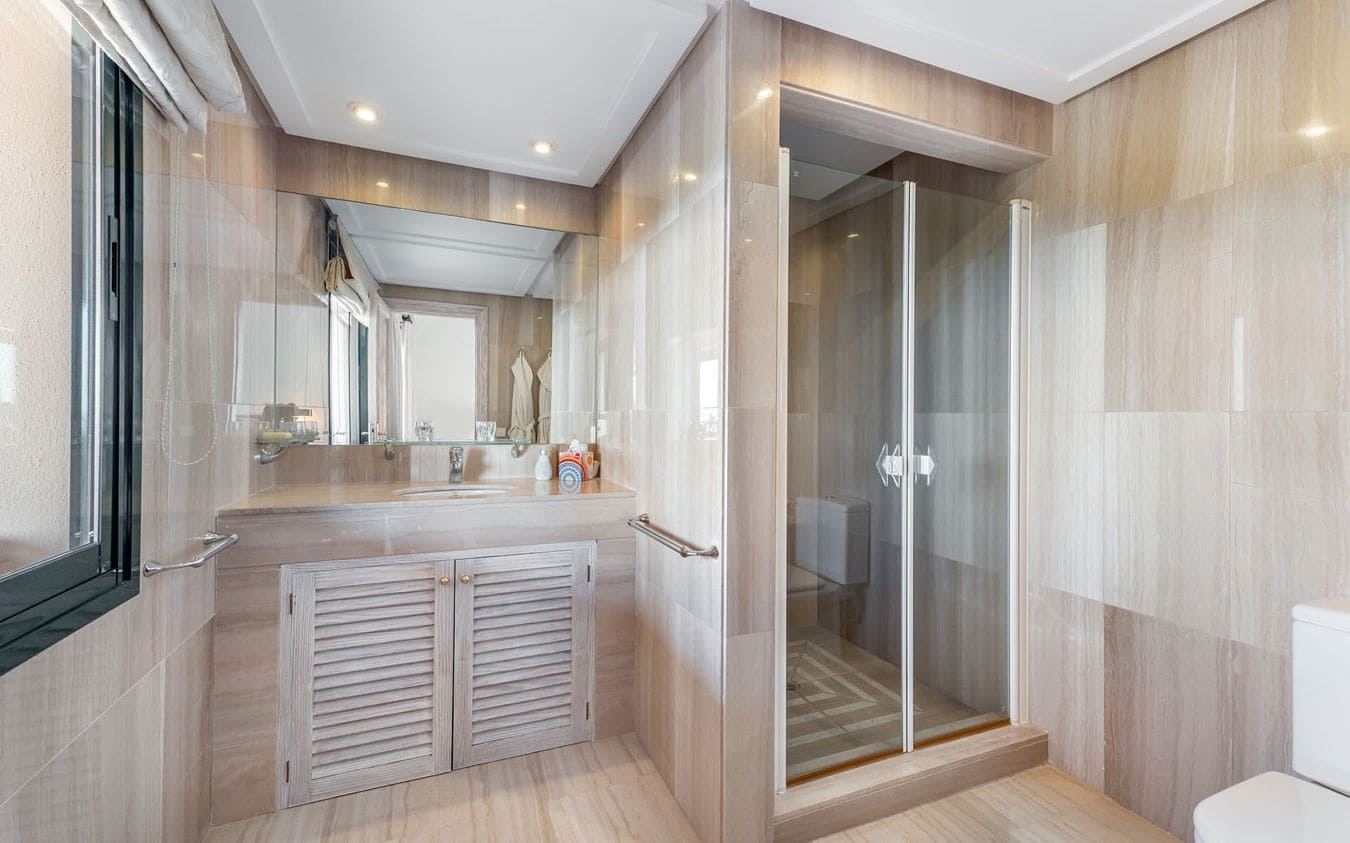 3 bedroom Penthouse for sale in Bendinat with pool garage - € 2,395,000 (Ref: 9495539)