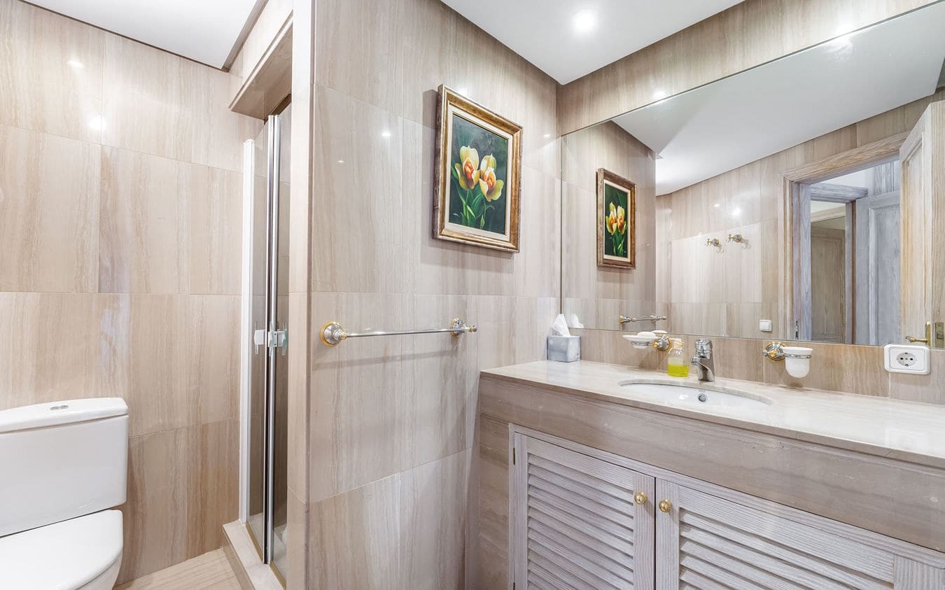 3 bedroom Penthouse for sale in Bendinat with pool garage - € 2,395,000 (Ref: 9495539)