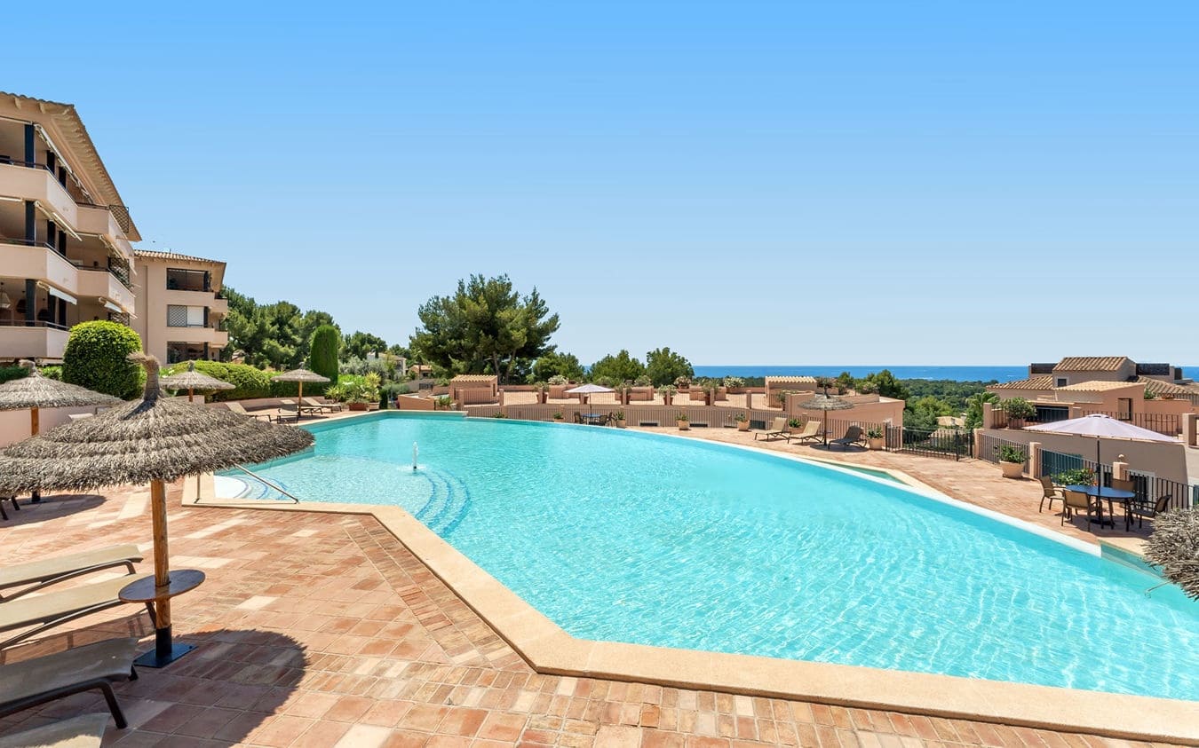 3 bedroom Penthouse for sale in Bendinat with pool garage - € 2,395,000 (Ref: 9495539)