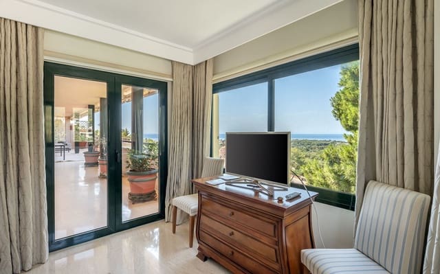 3 bedroom Penthouse for sale in Bendinat, Calvià with pool garage - € 2,395,000 (Ref: 9495539)