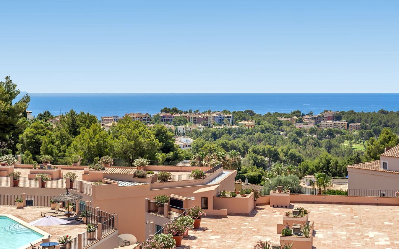 3 bedroom Penthouse for sale in Bendinat with pool garage - € 2,395,000 (Ref: 9495539)