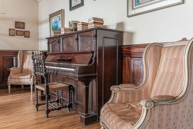 10 bedroom Townhouse for sale in Sóller with pool - € 1,980,000 (Ref: 9500042)