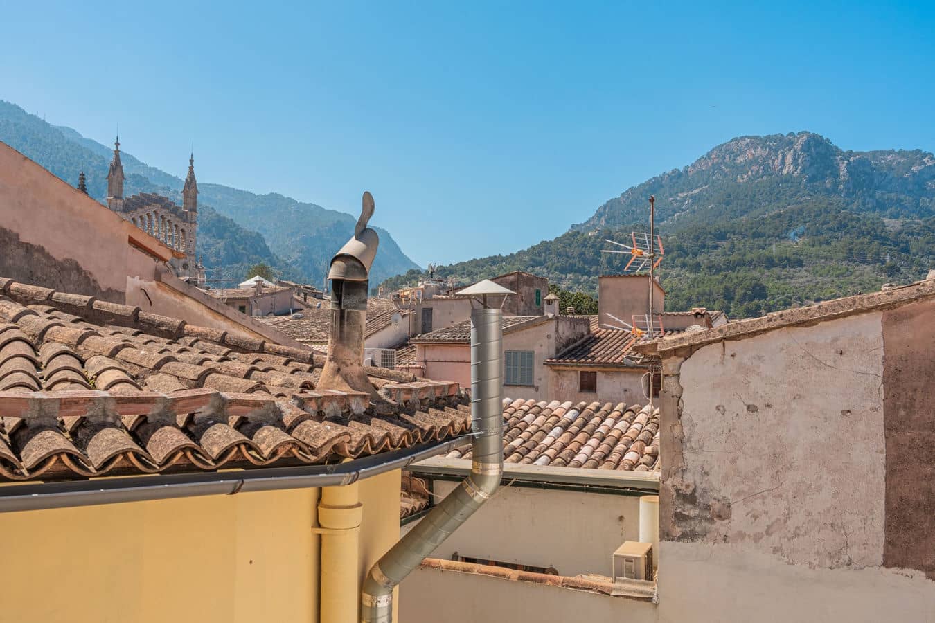 10 bedroom Townhouse for sale in Soller with pool - € 1,980,000 (Ref: 9500042)