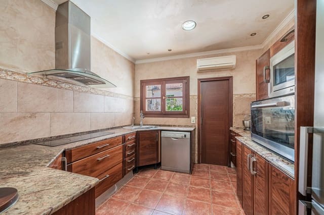 10 bedroom Townhouse for sale in Sóller with pool - € 1,980,000 (Ref: 9500042)