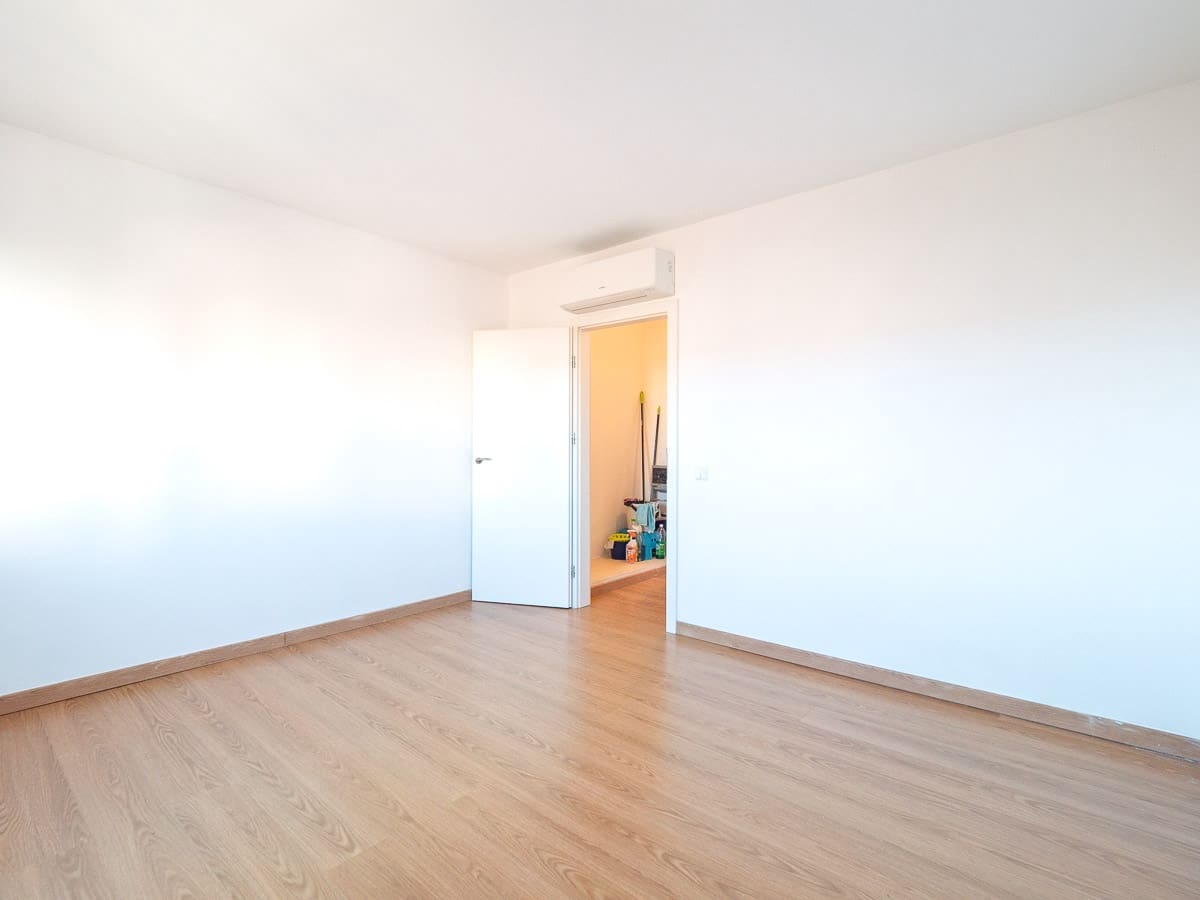 3 bedroom Apartment for sale in Palma de Mallorca - € 469,000 (Ref: 9504647)