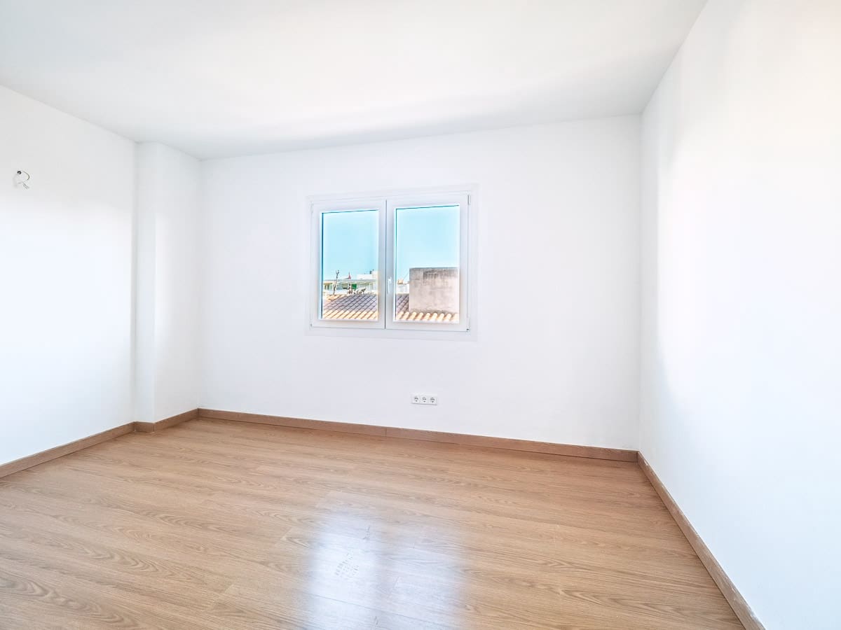 3 bedroom Apartment for sale in Palma de Mallorca - € 469,000 (Ref: 9504647)