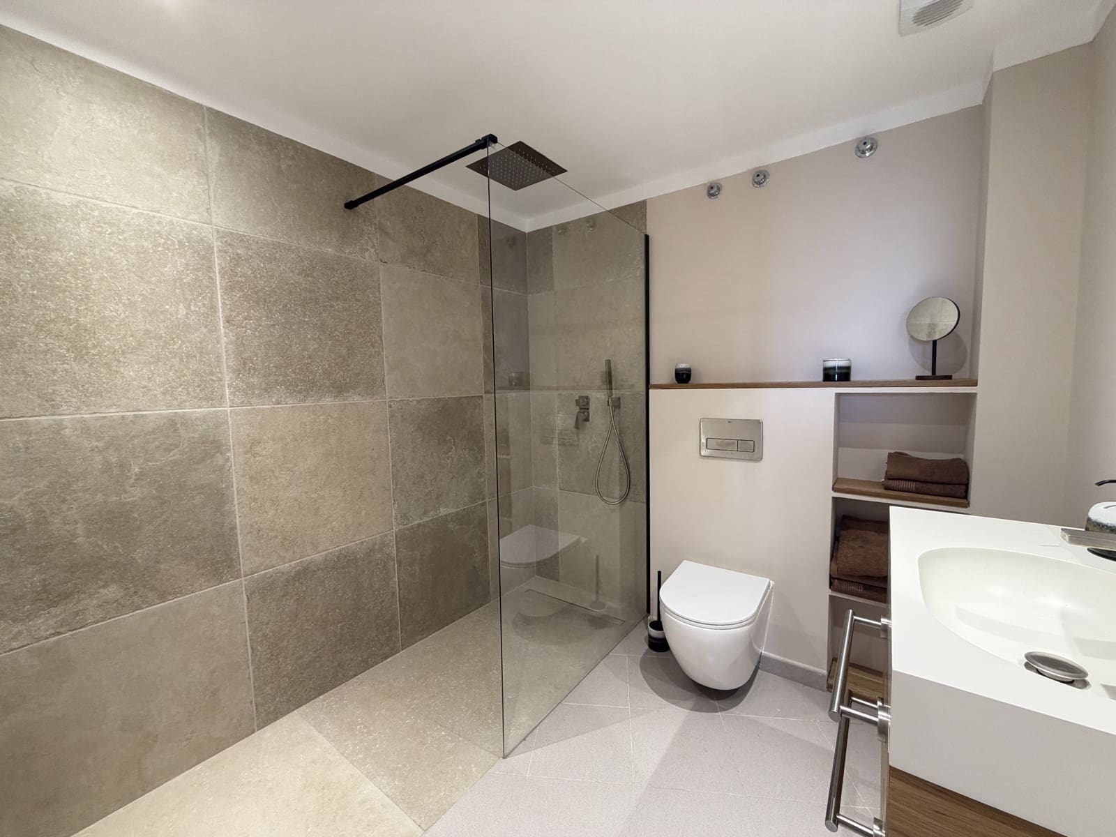 1 bedroom Apartment for rent in Bellavista with garage - € 1,600 (Ref: 9506425)