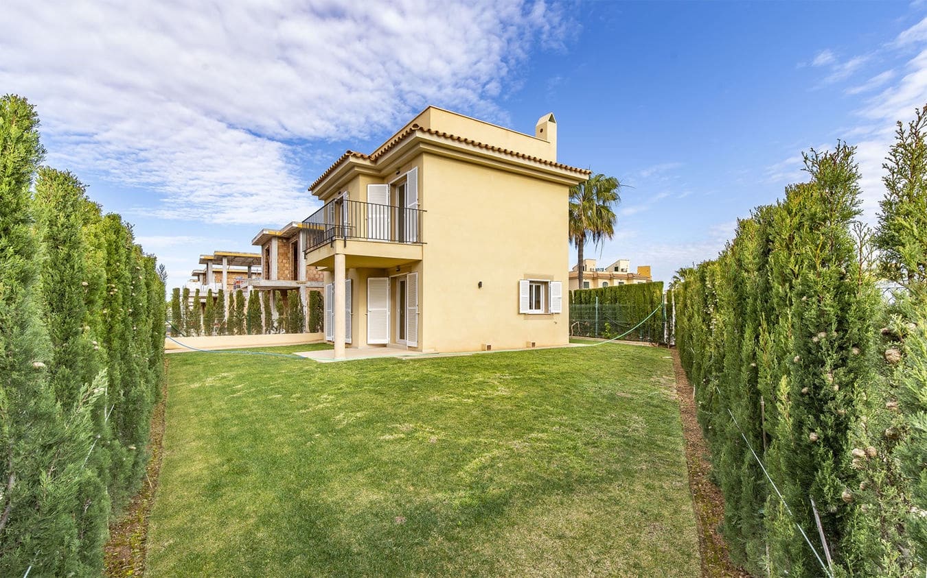 2 bedroom Villa for sale in Sa Rapita / La Rapita with pool - € 695,000 (Ref: 9510122)