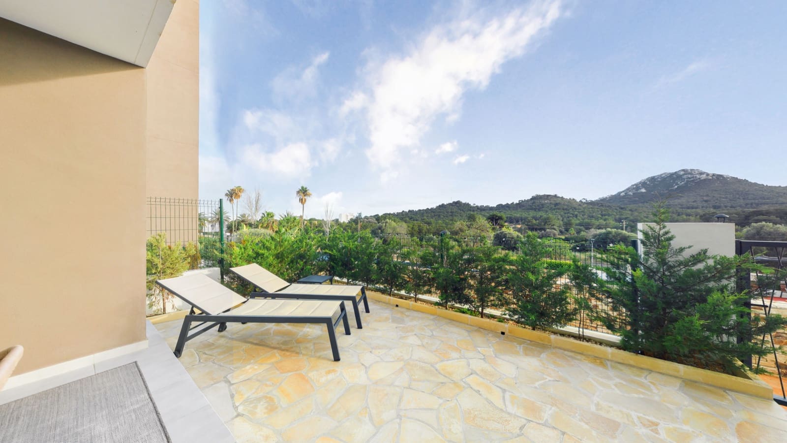 Apartamento de 3 habitaciones en Capdepera en venta con piscina garaje - 675.000 € (Ref: 9516341)