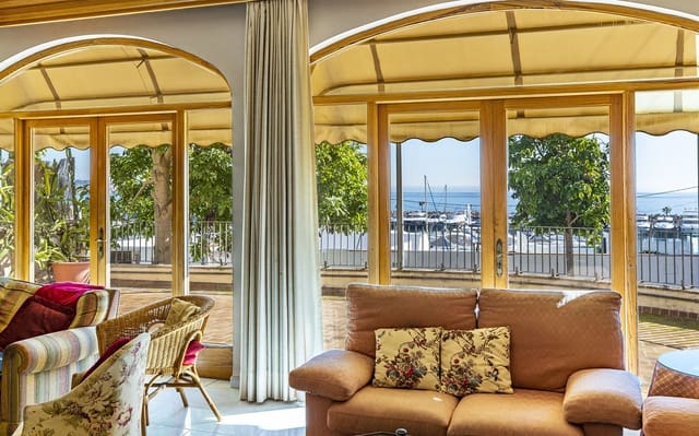 11 soverom Villa til salgs i San Agustín / Sant Agustí, Palma de Mallorca med garasje - € 3 500 000 (Ref: 9516342)