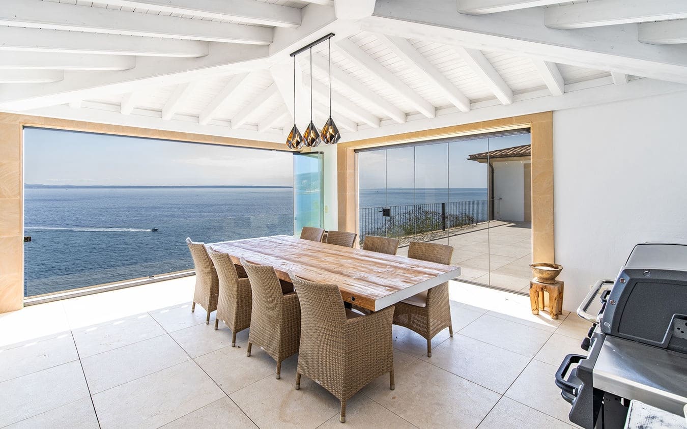 7 makuuhuone Huvila myytävänä paikassa Cala Vinyes / Cala Vinyas / Cala Vinas mukana uima-altaan 
autotalli - 24 000 000 € (Ref: 9516480)