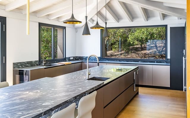 7 makuuhuone Huvila myytävänä paikassa Cala Vinyes / Cala Vinyas / Cala Viñas, Calvià mukana uima-altaan 
autotalli - 24 000 000 € (Ref: 9516480)