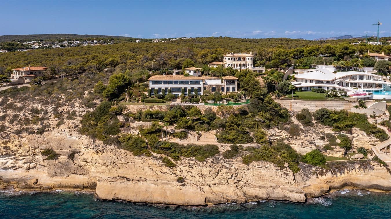 7 makuuhuone Huvila myytävänä paikassa Cala Vinyes / Cala Vinyas / Cala Vinas mukana uima-altaan 
autotalli - 24 000 000 € (Ref: 9516480)