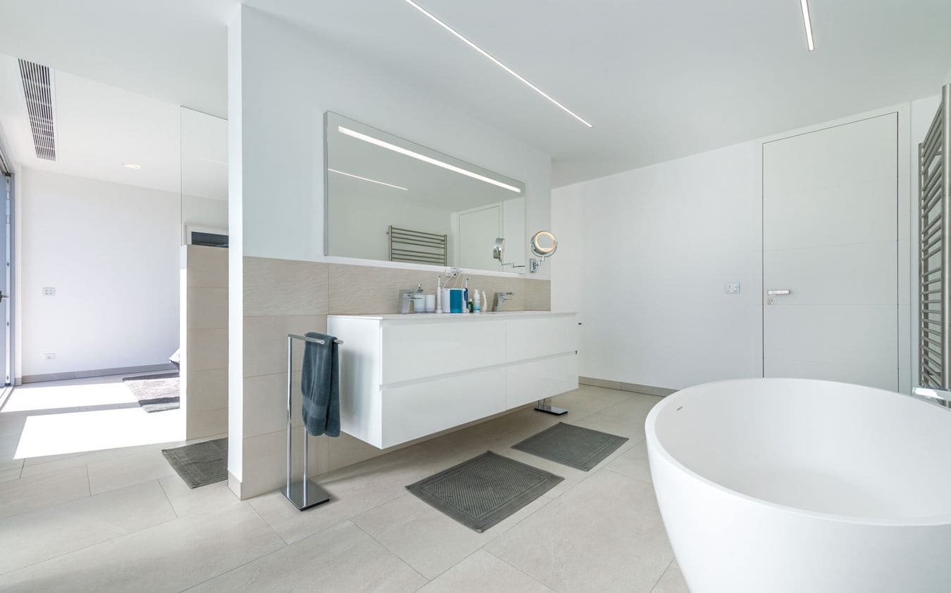 Chalet de 5 habitaciones en Santa Ponsa en venta con piscina garaje - 5.900.000 € (Ref: 9516483)